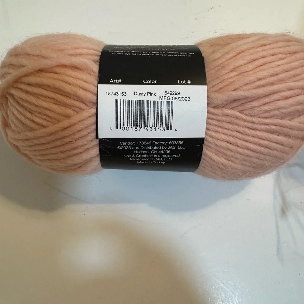 Roving Yarn in 100% wool.  Soft/ warm breathable - Picture 6 of 8